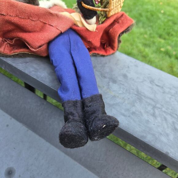 Artisan Made Vintage Santa Father Christmas Signed Fur Beard and Trim Possibly - Picture 7 of 13